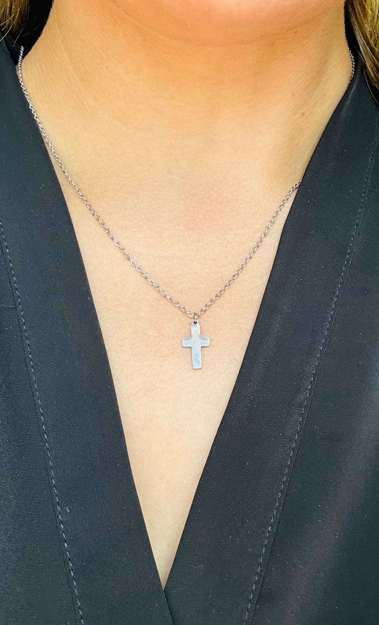 Cross Pendant Necklace - NovaModa Jewelry